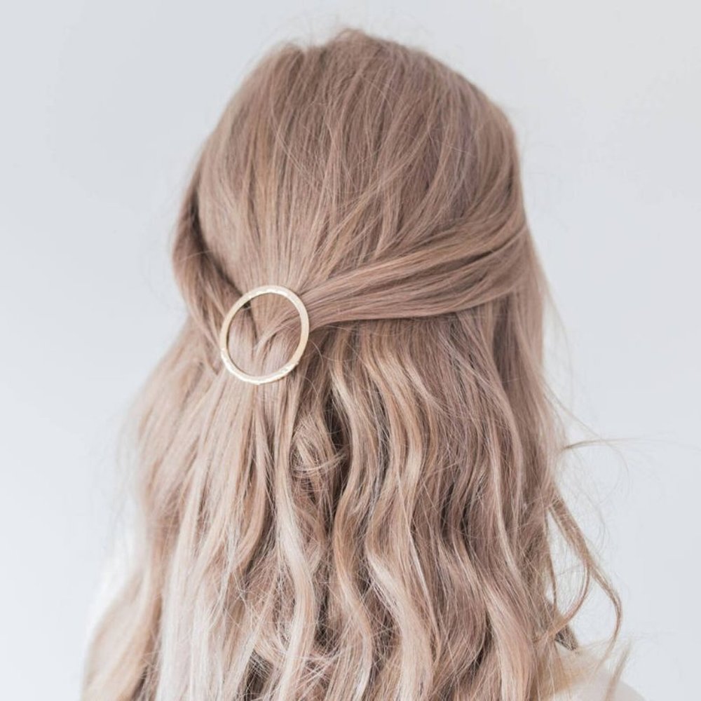 Gold or Silver circle hair clip, Metal, Minimalist Hair Clip, Accessory, Geometr